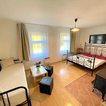 Uzkokolejky - Apartman Alber Nova Bystrice Exterior photo